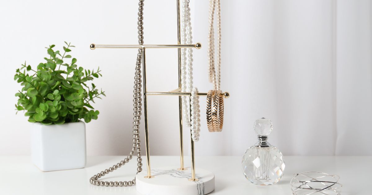 Jewellery Holders: Top 10 Organizers & Stands